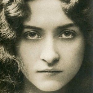 Meet your Posher, Lynn